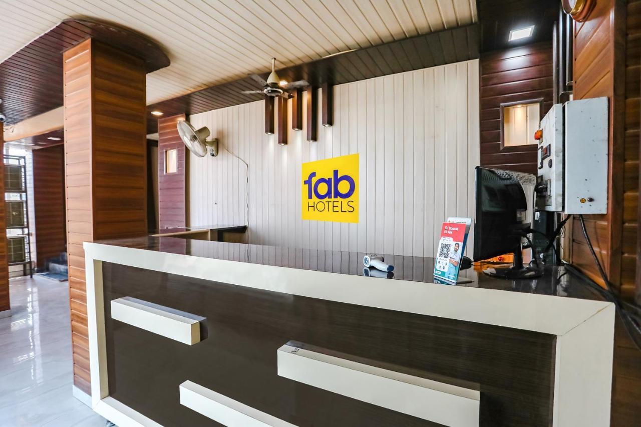 Fabhotel Jms Residency Деградун Екстер'єр фото